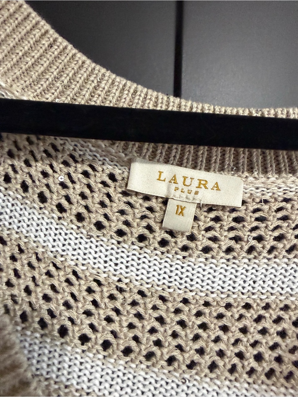 Laura Plus Knit Scoop-Neck Sweater in Cream and White